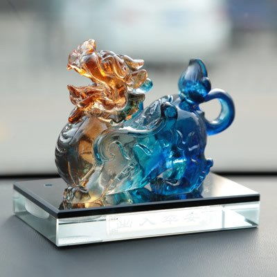 動(dòng)物工藝品 從仿真動(dòng)物到毛絨玩具的藝術(shù)魅力